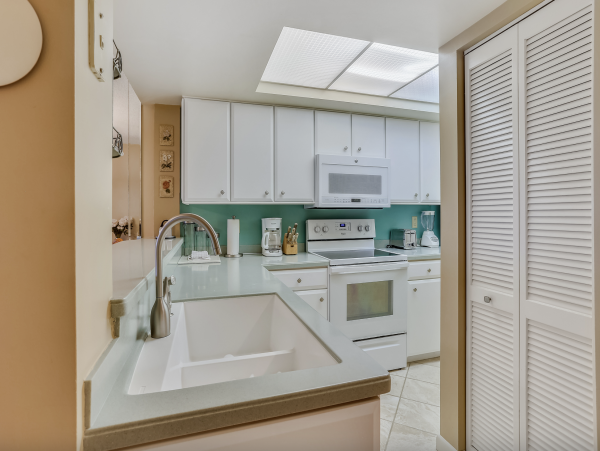 St Petersburg Beachfront Condo Rental Gulf Front Vacation Rental with Balcony